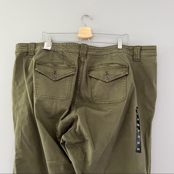 NWT Torrid Military Crop Pants Olive Green Size 24 - Picture 4 of 9
